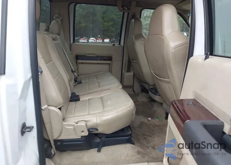 2008 Ford F-250 Lariat из США, поврежденный, VIN 1FTSW21R78ED25386